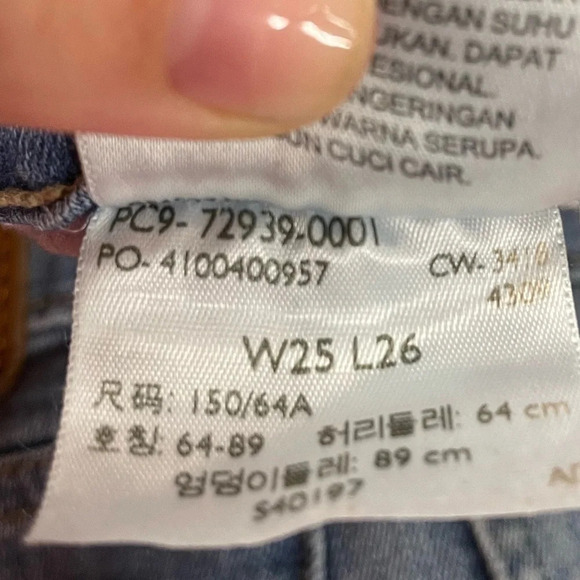 Levi's Premium Milehigh Crop Flare Jean size 25 Light wash- Late To The Game - Picture 4 of 12